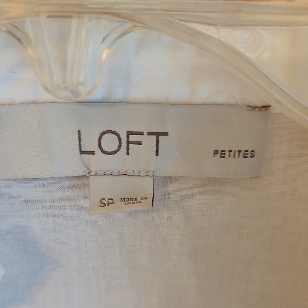 🌟LOFT White Lace Detail Blouse🌟 - Picture 2 of 6
